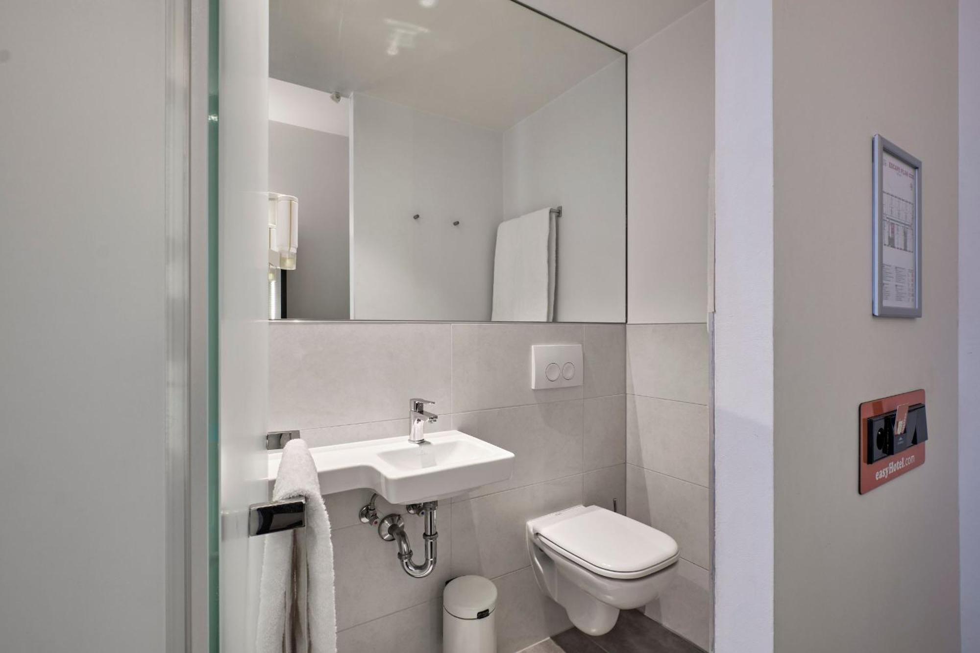 Easyhotel The Hague City Centre Pokoj fotografie